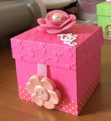 bomboniera a cubetto fucsia 2