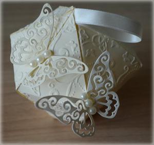 Bomboniera Matrimonio scatolina lanterna avorio con farfalle 5